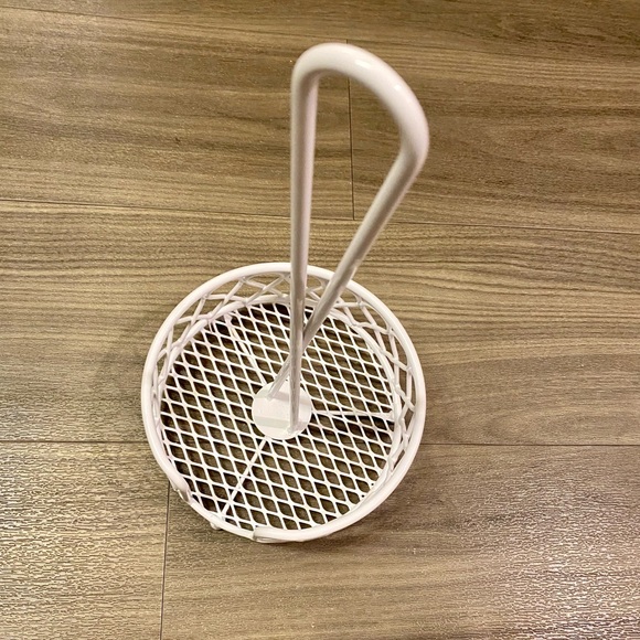 Vertical portable stand-alone paper towel holder: Painted Metal - Picture 3 of 4